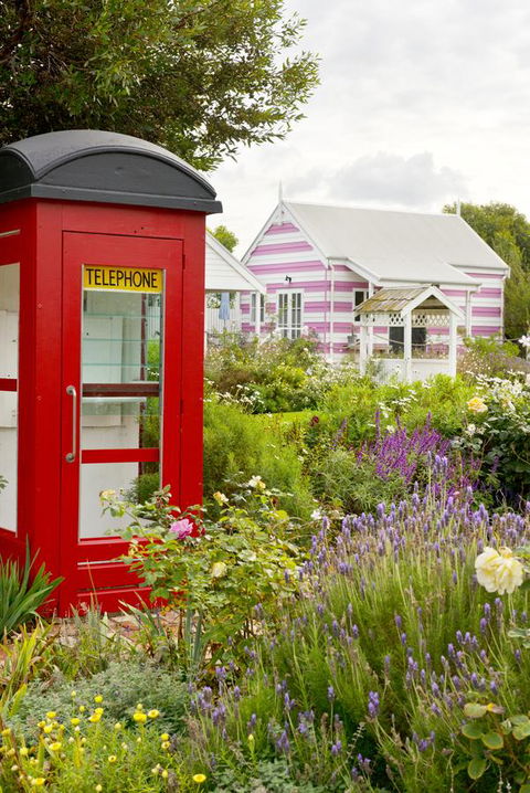 Beach Huts Middleton - Australian Directory 33