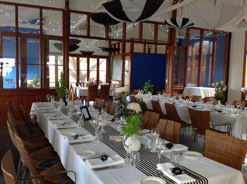 Beach Huts Middleton - Australian Directory 19