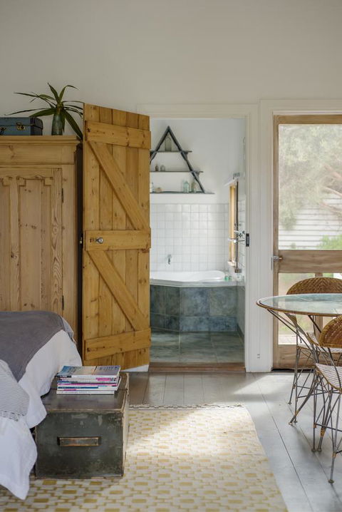 Beach Huts Middleton - Australian Directory 10