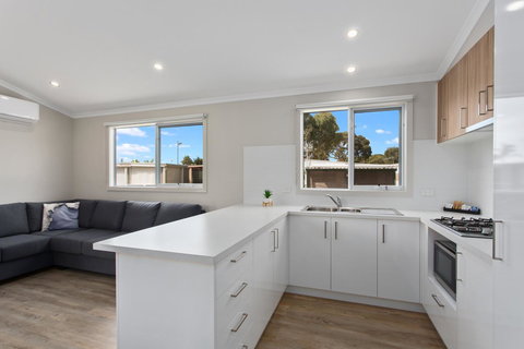 Victor Harbor Holiday Park - Australian Directory 35