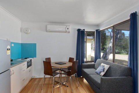 Victor Harbor Holiday Park - Australian Directory 40