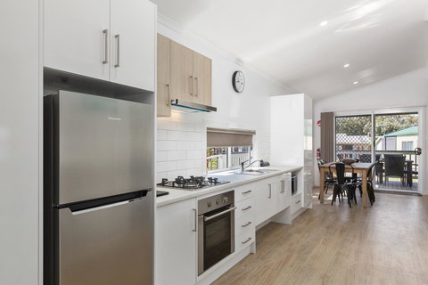 Victor Harbor Holiday Park - Australian Directory 16