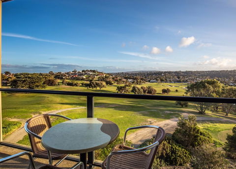 McCracken Country Club - Australian Directory 14