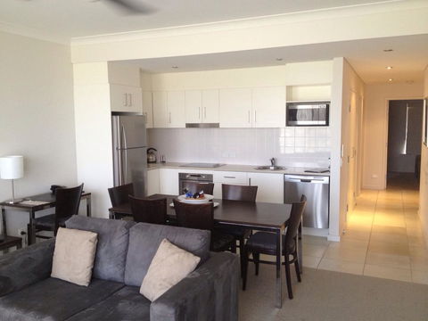 McCracken Country Club - Australian Directory 37