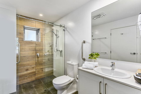 Bonnies Of Beachport - Australian Directory 21