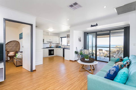 Blissful Beachfront Beachouse - Australian Directory 7