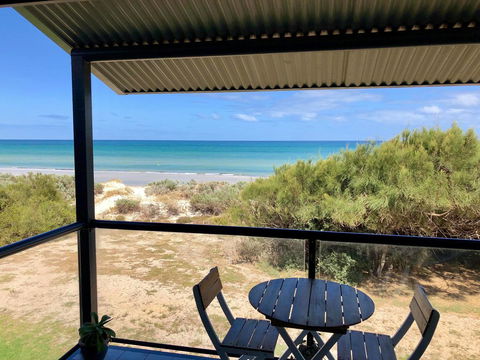 Blissful Beachfront Beachouse - Australian Directory 16