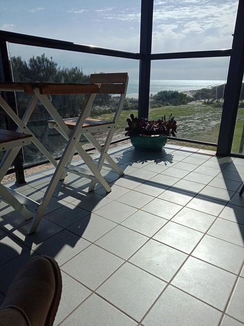 Blissful Beachfront Beachouse - Australian Directory 15