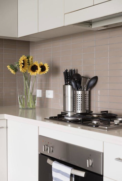 Port Adelaide Executive Waterfront Apartment - Australian Directory 7