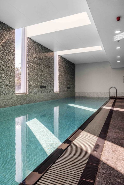 Port Adelaide Executive Waterfront Apartment - Australian Directory 26