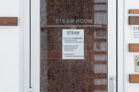 Port Adelaide Executive Waterfront Apartment - Australian Directory 29