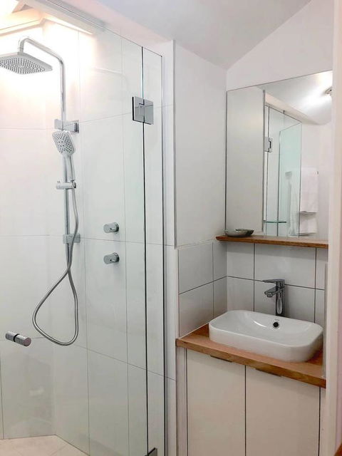The Loft - Beautiful Central Barossa Apartment - Australian Directory 12
