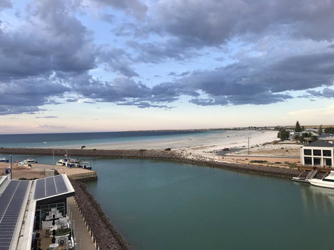 Ocean View Luxury Apartment & Suite - Australian Directory 2