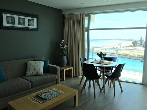 Ocean View Luxury Apartment & Suite - Australian Directory 23