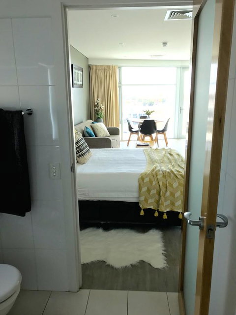 Ocean View Luxury Apartment & Suite - Australian Directory 16