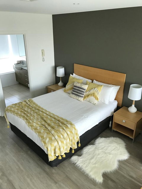 Ocean View Luxury Apartment & Suite - Australian Directory 28
