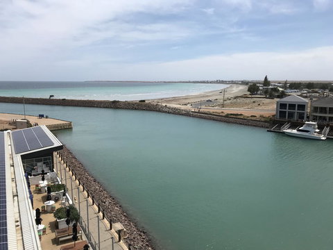 Ocean View Luxury Apartment & Suite - Australian Directory 7