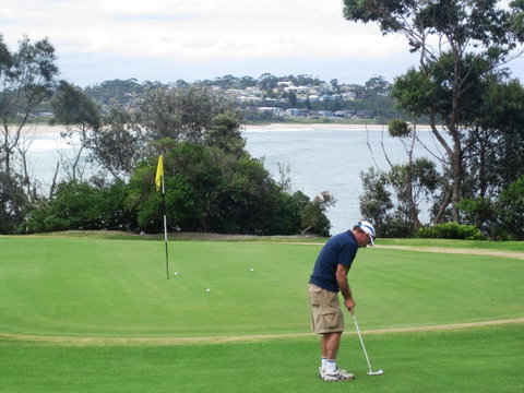 Mollymook Beach Waterfront - Australian Directory 18