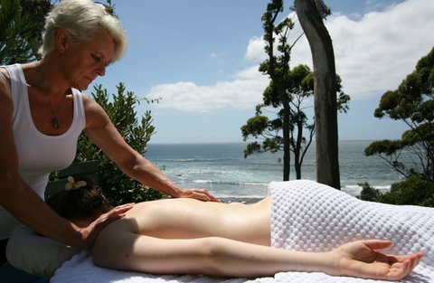 Mollymook Beach Waterfront - Australian Directory 20