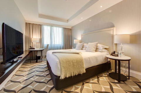 Mayfair Hotel - Australian Directory 0