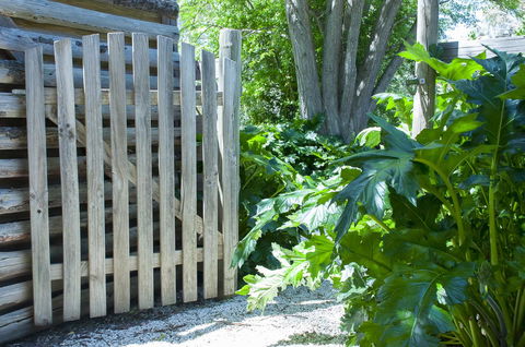Trevalia Accommodation - Australian Directory 25