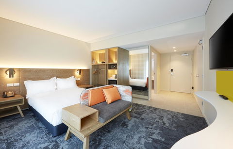 Holiday Inn Express Adelaide City Centre, An IHG Hotel - Australian Directory 12