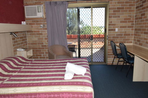 Windsor Terrace Motel - Australian Directory 3