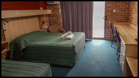 Windsor Terrace Motel - Australian Directory 6