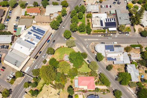 Tanunda\'s Magpie House - Australian Directory 28