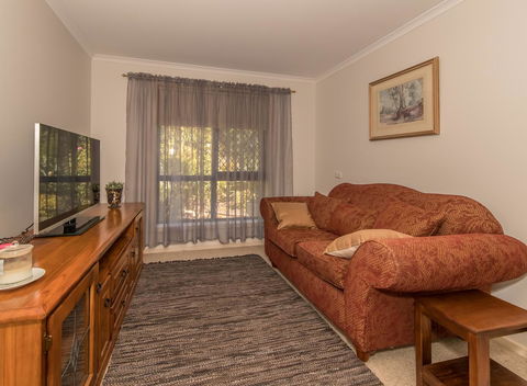 Tanunda\'s Magpie House - Australian Directory 9