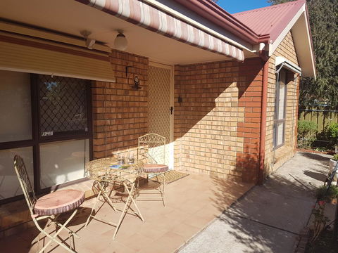 Tanunda\'s Magpie House - Australian Directory 25