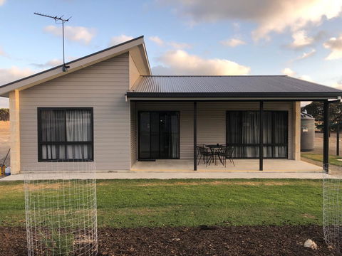 Jalilla Village - Australian Directory 1