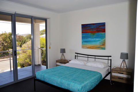 Eastern Breeze - Australian Directory 26