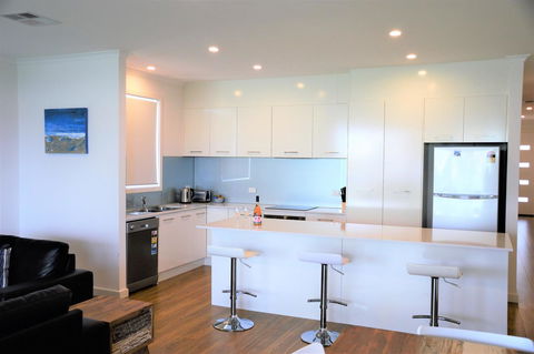 Eastern Breeze - Australian Directory 1
