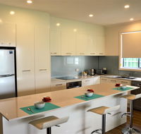 Eastern Breeze - Australian Directory
