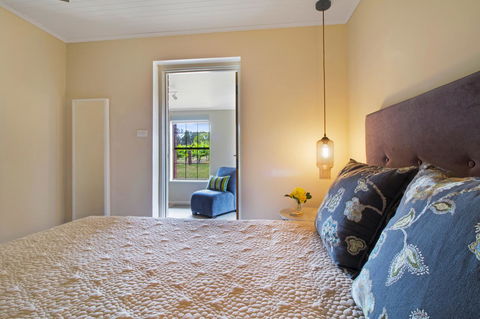 Stonewell Cottages And Vineyards - Australian Directory 19