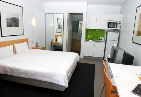 Majestic Oasis Apartments - Australian Directory 11