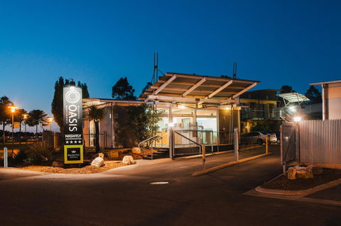 Majestic Oasis Apartments - Australian Directory 1