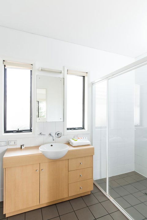 Majestic Oasis Apartments - Australian Directory 18