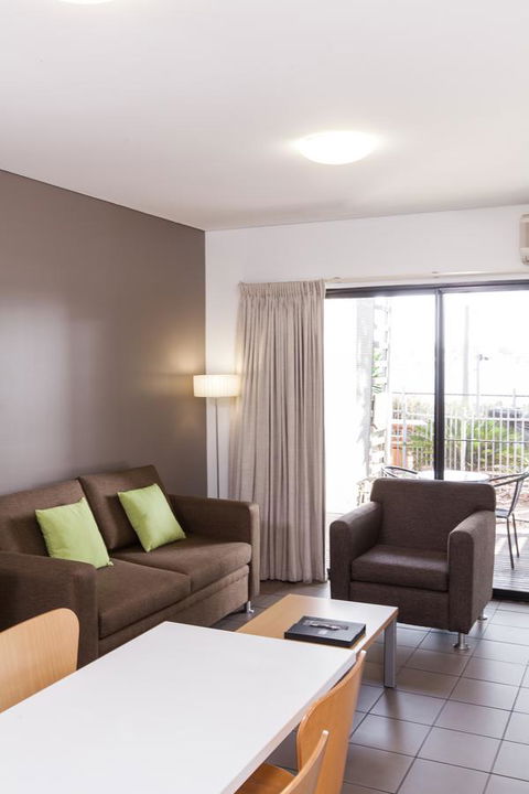 Majestic Oasis Apartments - Australian Directory 17