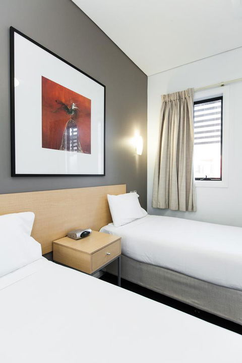Majestic Oasis Apartments - Australian Directory 23
