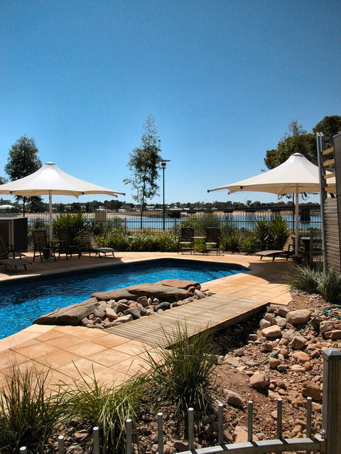 Majestic Oasis Apartments - Australian Directory 8