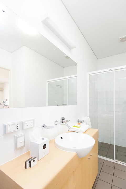 Majestic Oasis Apartments - Australian Directory 25