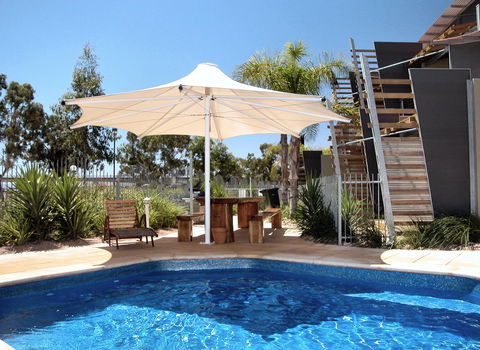 Majestic Oasis Apartments - Australian Directory 5