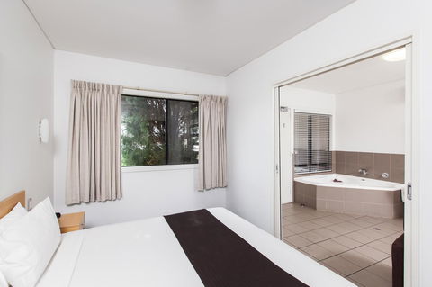 Majestic Oasis Apartments - Australian Directory 20