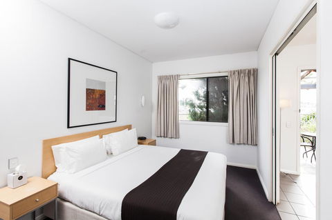 Majestic Oasis Apartments - Australian Directory 19