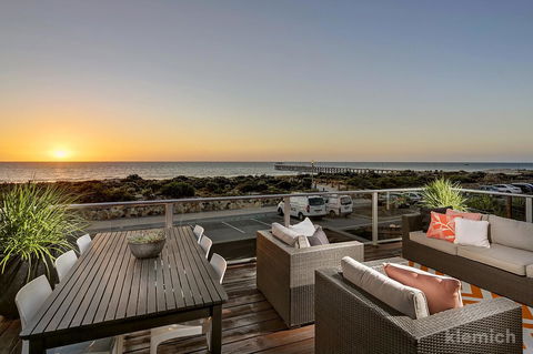The Beach House @ Grange - Australian Directory 0
