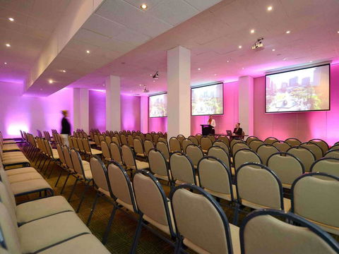 Grosvenor Hotel Adelaide - Australian Directory 23