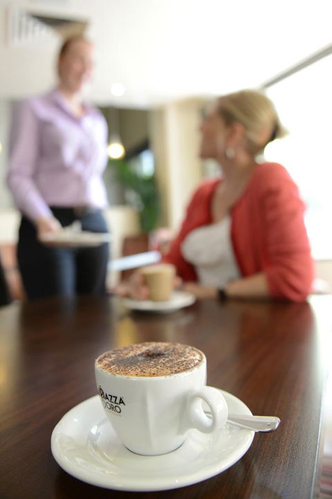Grosvenor Hotel Adelaide - Australian Directory 16
