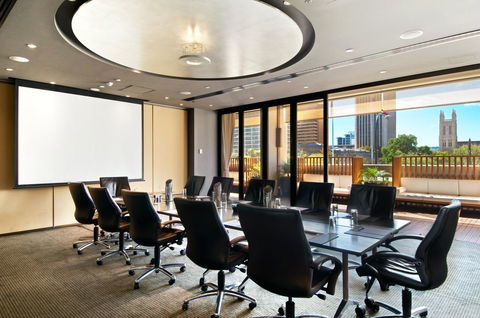 Hilton Adelaide - Australian Directory 29